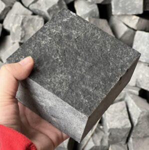 Các loại đá được ứng dụng trong xây dựng Đá Bazan đen trong xây dựng